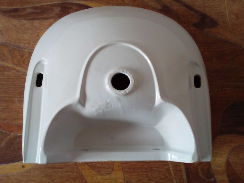 Раковина для ванної кімнати