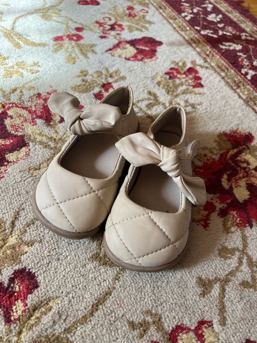 Туфлі для дівчинки