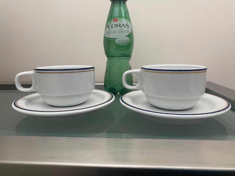 Conjunto de 12 Chávenas e pires novos Costa Verde