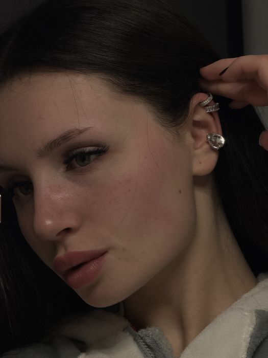 Продам каф 1700 грн стан ідеальний відомий бренд з пакуванням