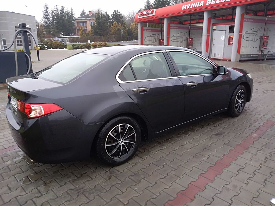 Honda Accord  VIII  2.0  2011r