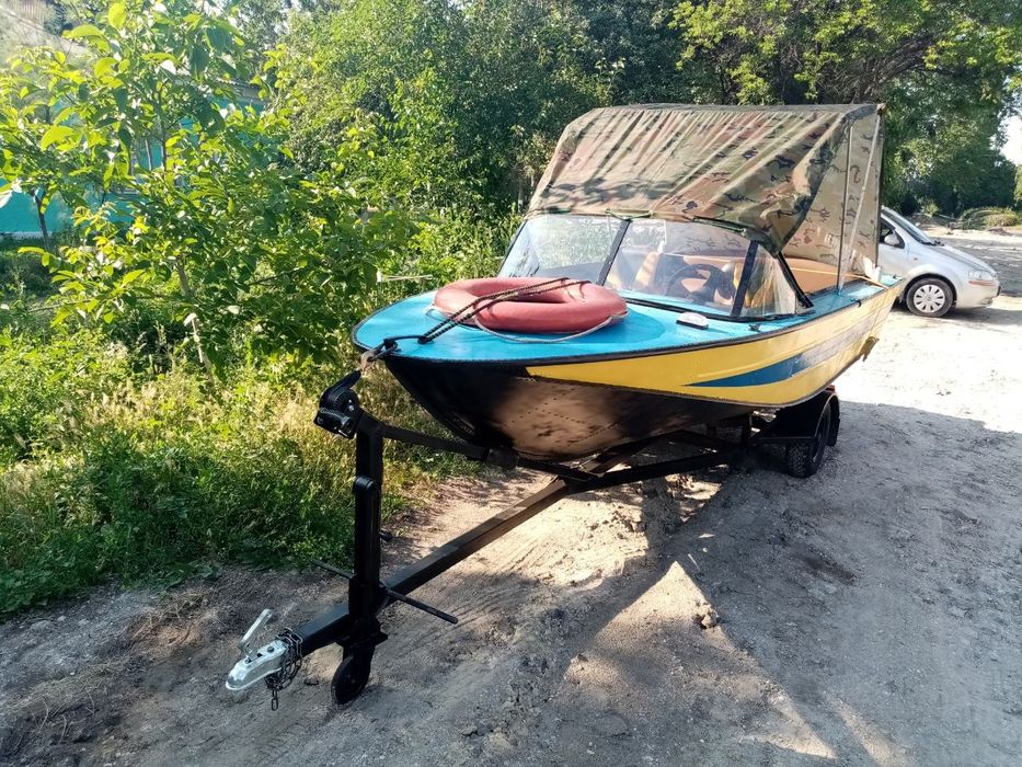 Продам лодку "Днепр"