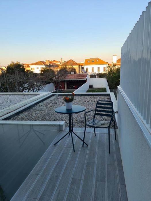T0 com varanda no centro de aveiro