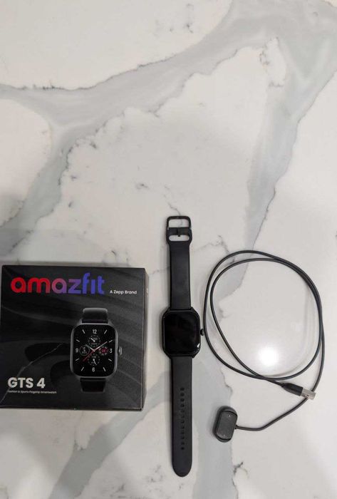 Смарт-годинник Amazfit GTS 4