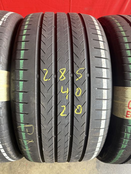 Pneus 255/45/20 + 285/40/20 Continental Todos iguais