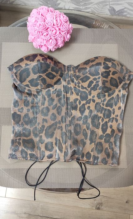 Жіночий стильний корсет