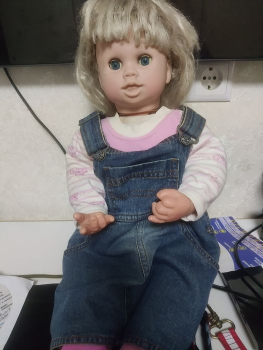 Музикальна інтерактивна лялька Катюша.