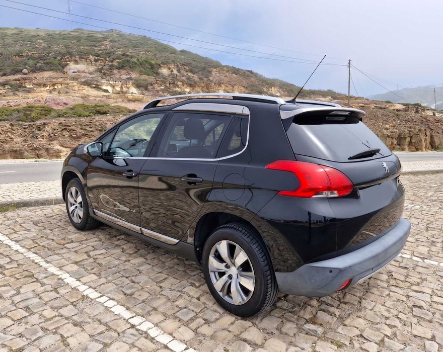 Peugeot 2008 1.2 PureTech Allure