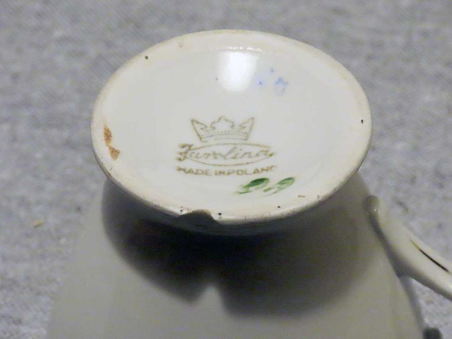 Porcelanowy serwis kawowy firmy Ćmielów