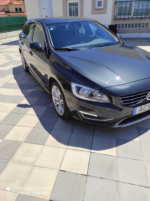 Volvo V60 D6 Plug-in Hybrid AWD 286cv | 2015 | 174.000 km | 12.500 €
