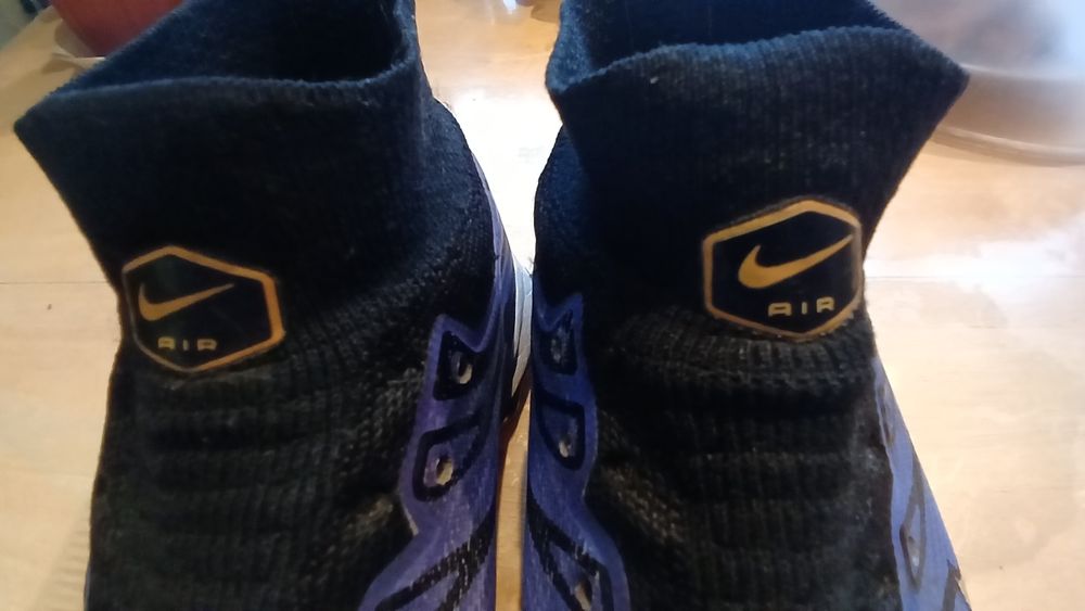 Сороконожки Nike для занять футболом