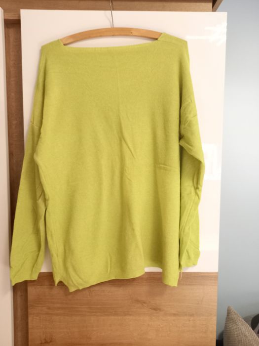 Oversizowy sweter