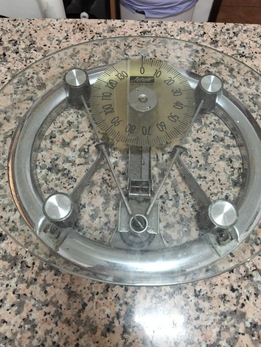 Balança de wc usada