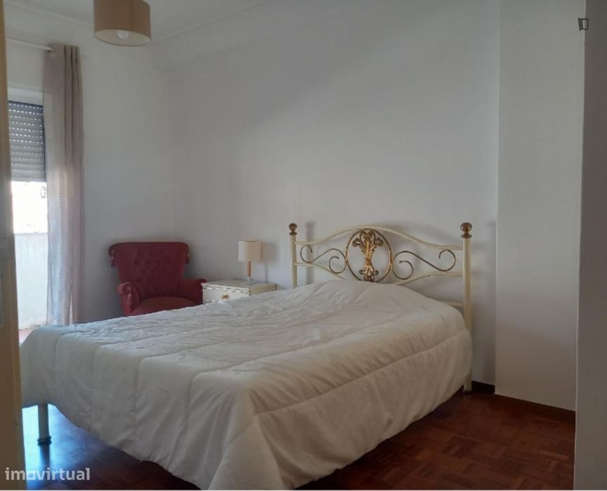 Quarto - localizado em Baixa Coimbra