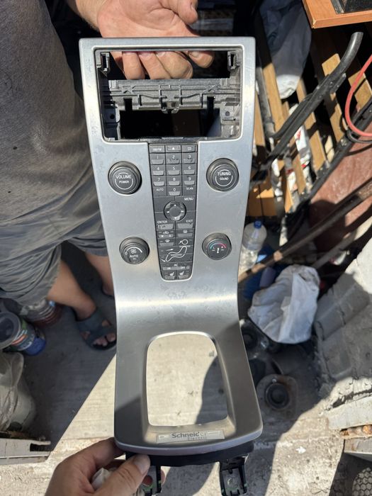Консоль вольво v50, c30, s40