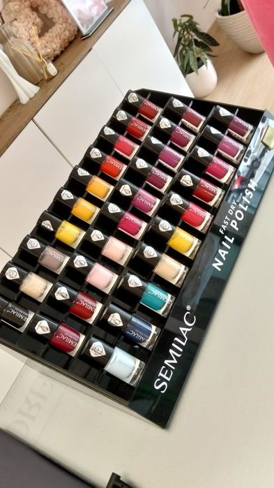 Lote 30 novos vernizes manicure Semilac + expositor
