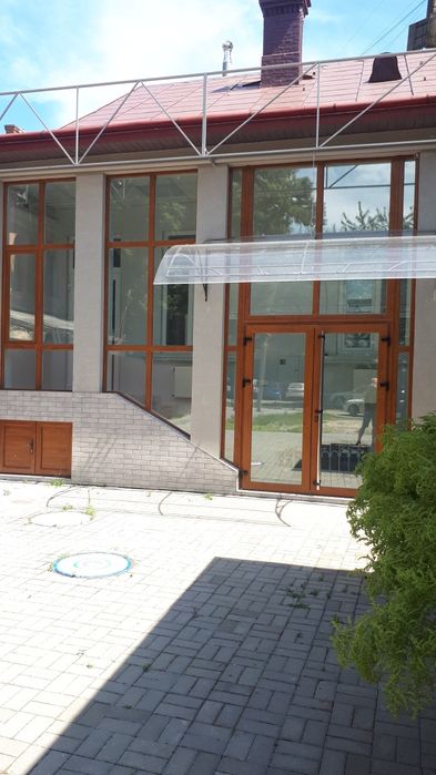 Продам бізнес приміщення по вул.Садовій.