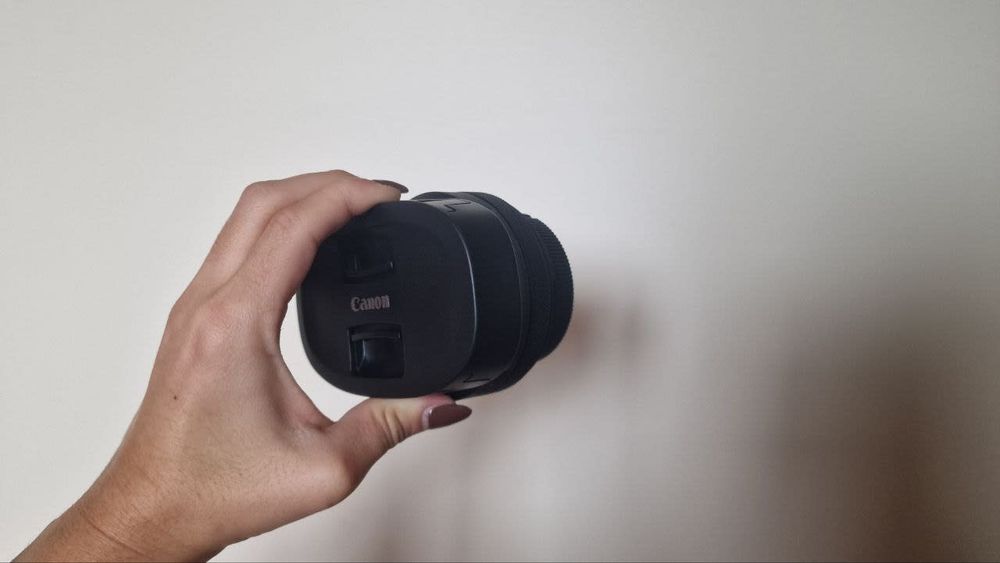 Objetiva Canon RF-S Dualfisheye