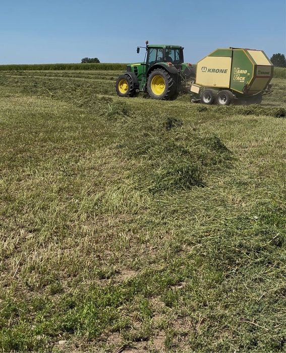 Sianokiszonka z lucerny. Możliwość kupna nie owiniętych bel!!!