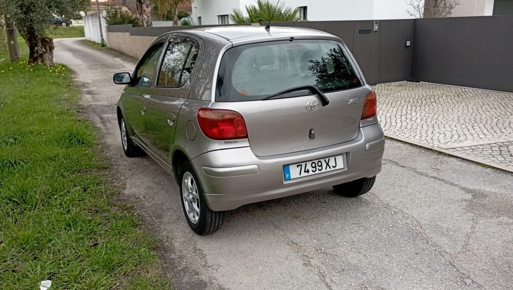 Toyota Yaris  1.0  83000 km