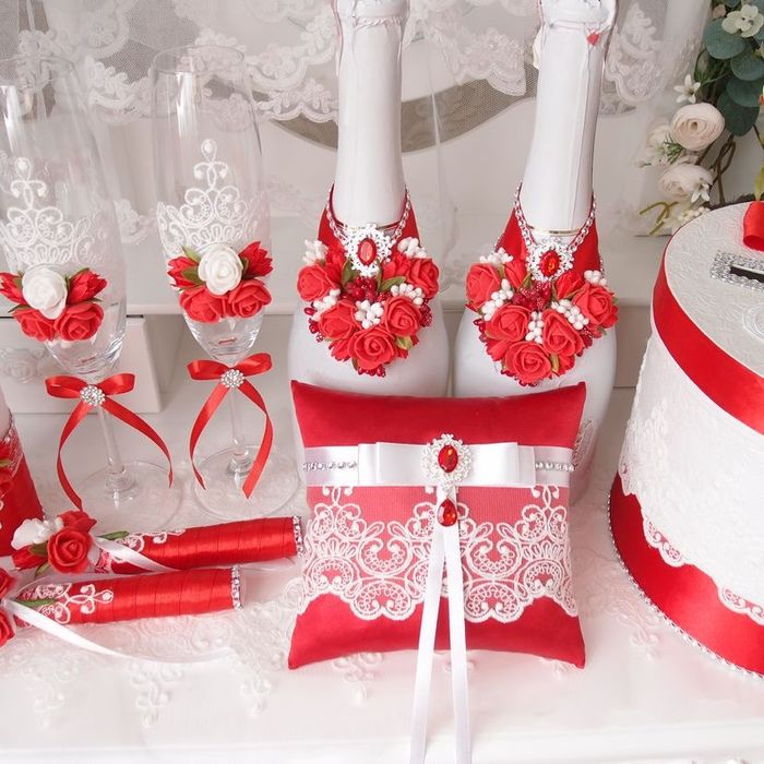 Продаю свадебные аксессуары