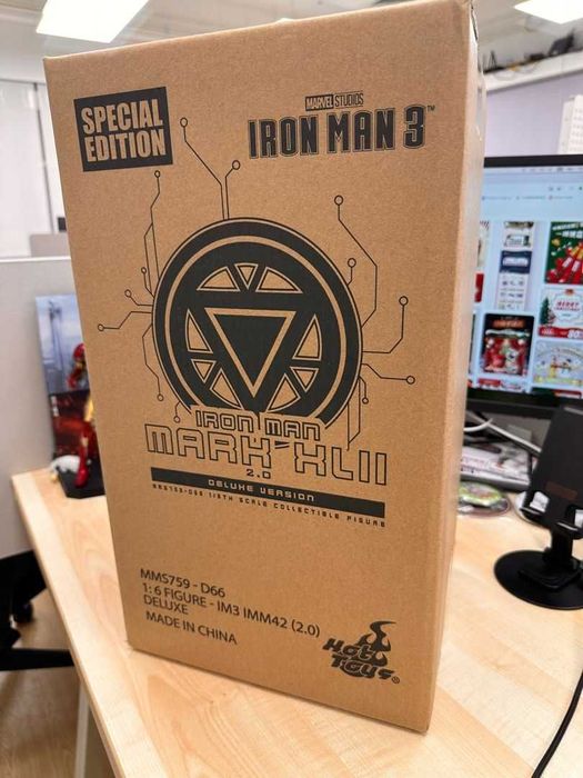 Figura Hot Toys Iron Man 3 Mark XLII 2.0 Deluxe Version
