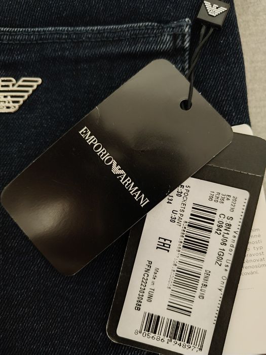 Spodnie Jeansy spodnie slim fit Emporio Armani