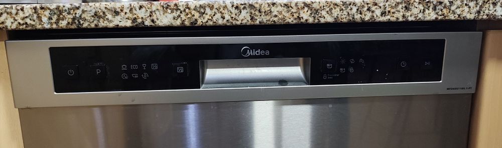 Máquina de lavar loiça Midea