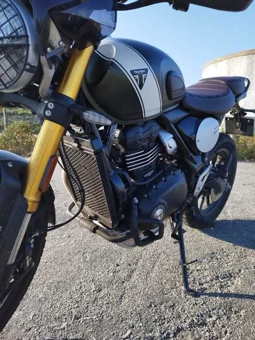 Triumph Scrambler 400X