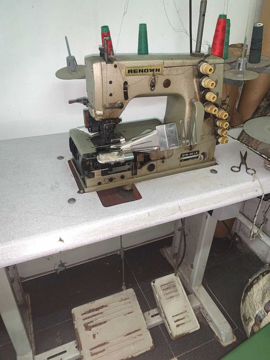 Máquina de 4 agulhas com puller