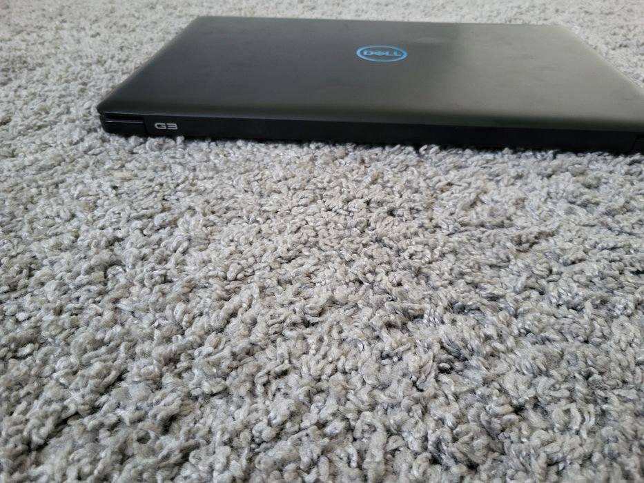 Продаж вживаного ноутбука