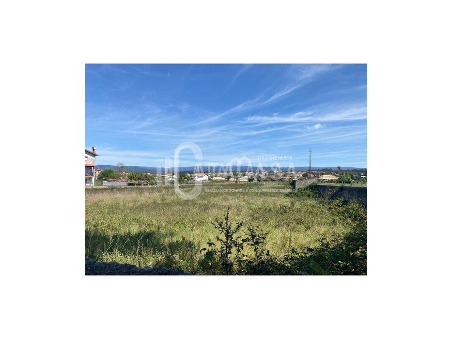 Terrenos para venda a poucos minutos do centro de Águeda — Águeda E Borralha, Aveiro