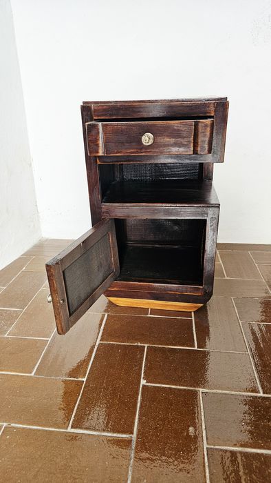 Elegant Rustic Nightstands64285715159937123