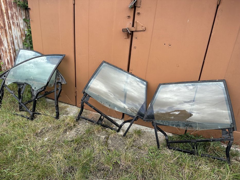 Рамки audi з стьоклами