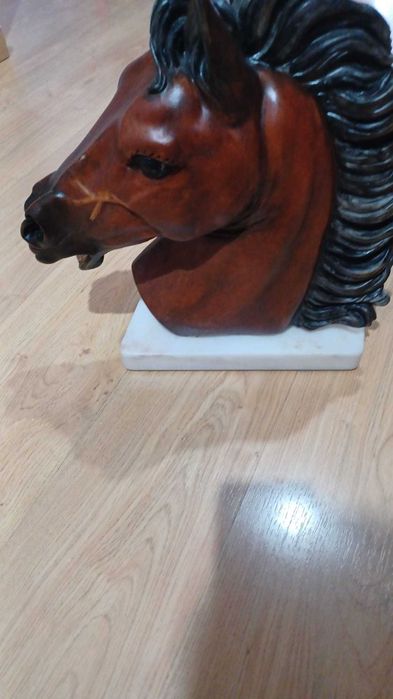 Estatueta Cabeça de Cavalo em pedra