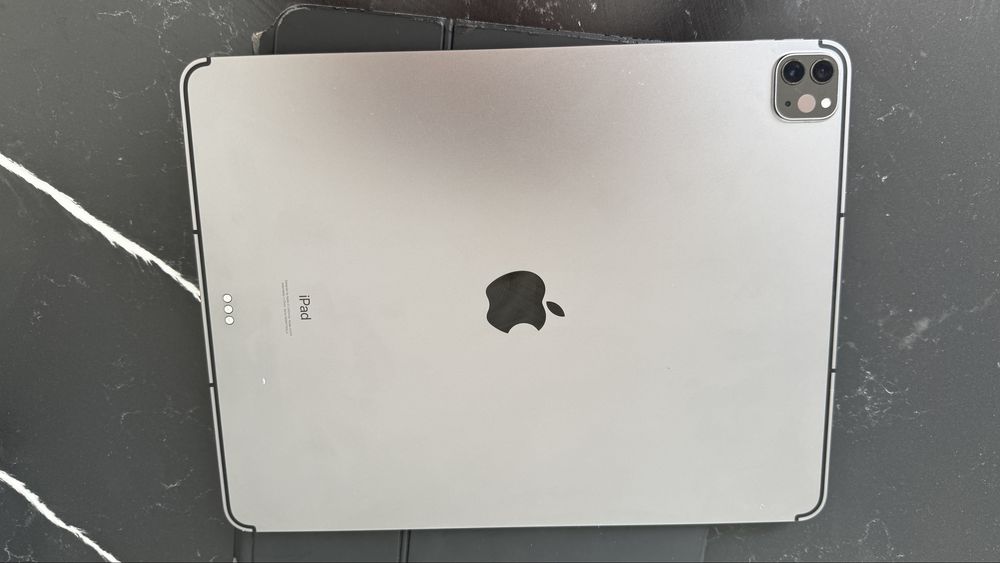 Ipad Pro M1 256GB 12.9 Cellular + Magic Keyboard + Gratis