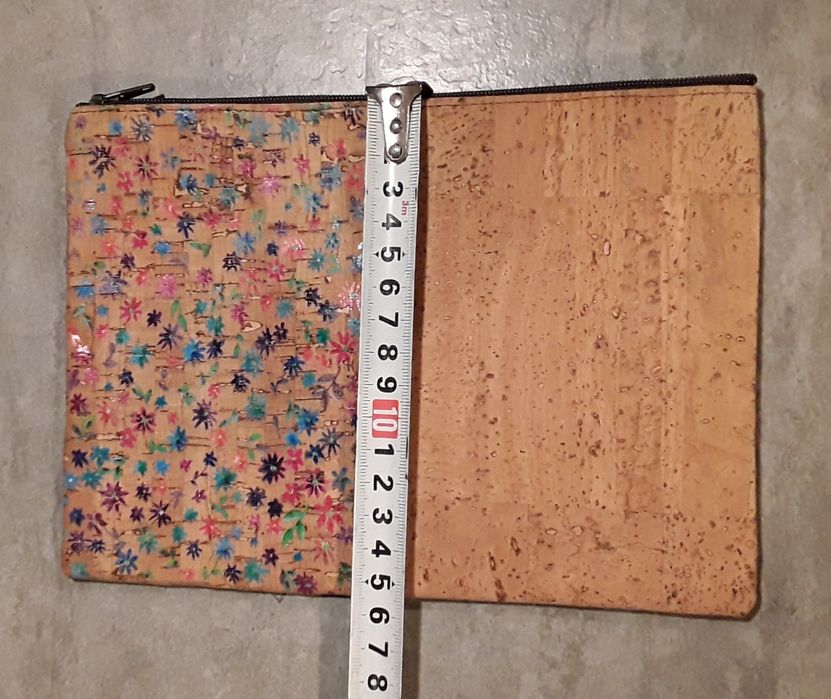Bolsa, carteira ou estojo em cortiça, nova, sem etiqueta