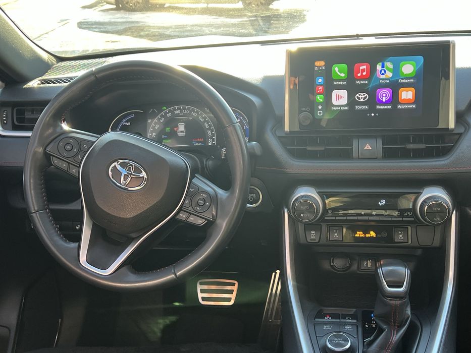 Toyota Rav4 плагін гібрид
