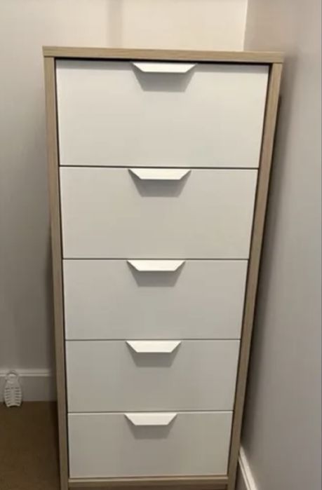 Comoda com 5 gavetas