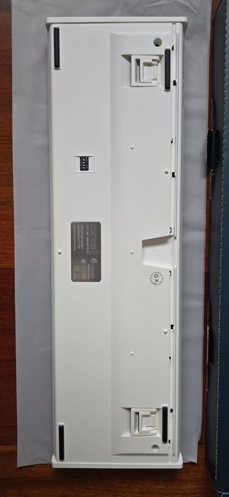 Teclado mecânico Ducky One 2 Full Size, Cherry Brown Switches