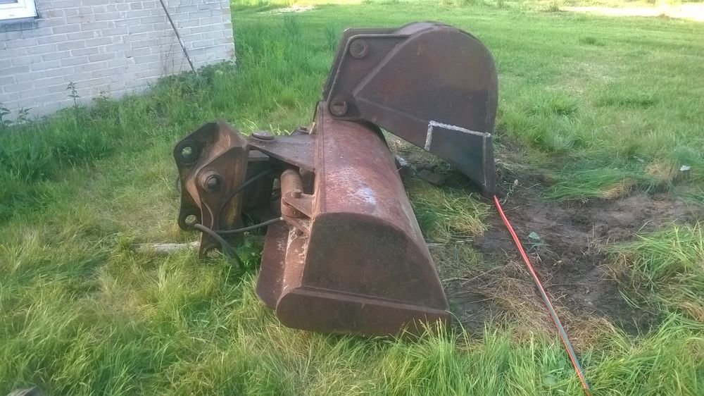Łyżka skarpowa hydrauliczna 200