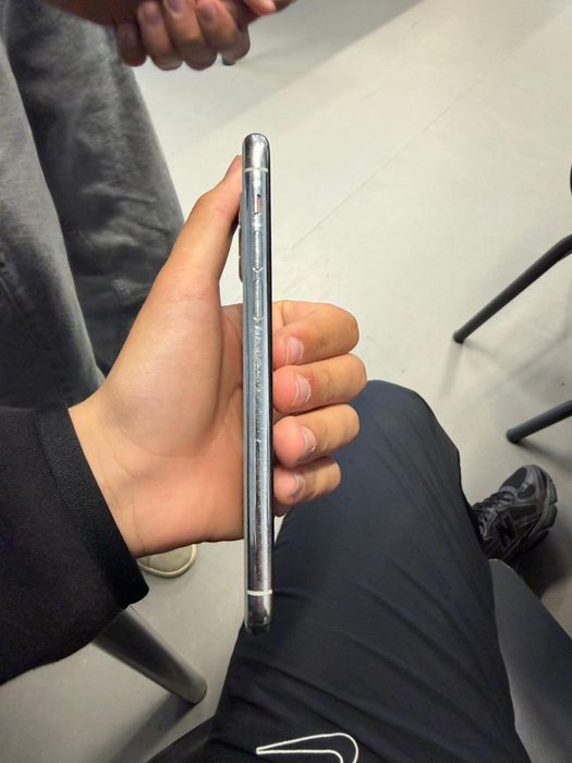 Iphone 11 pro quase novo