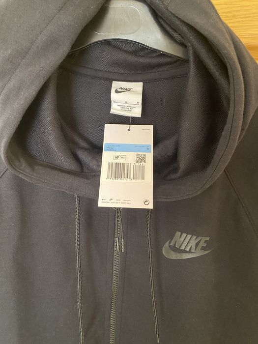 Casaco fecho preto NIke NOVO