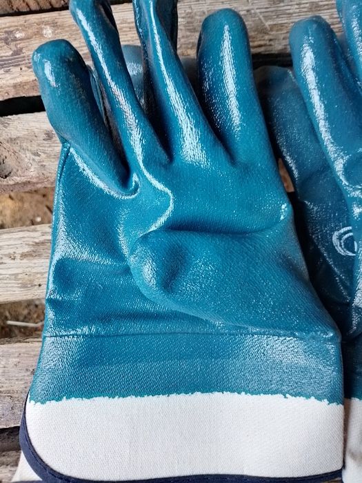 Продам нові Нітрілові