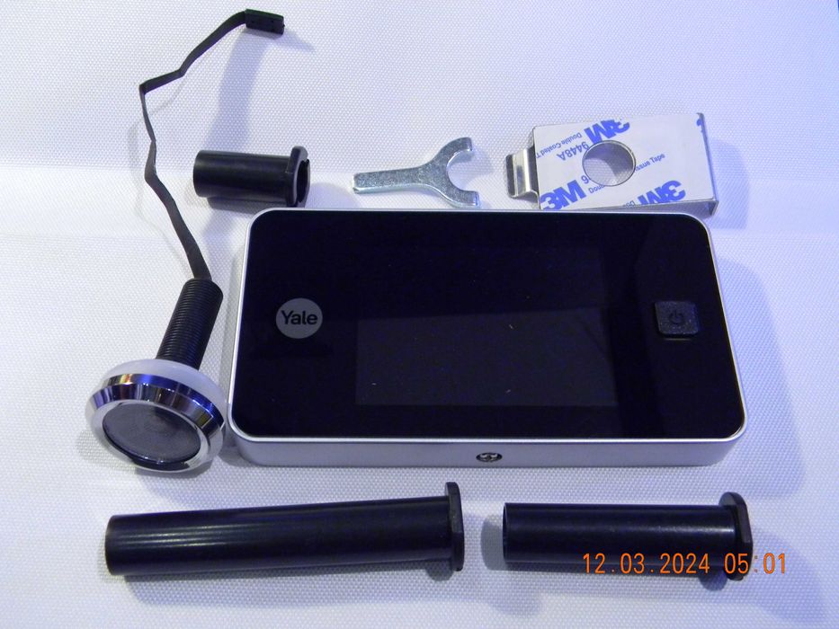 Wizjer elektroniczny Yale 500 Judasz