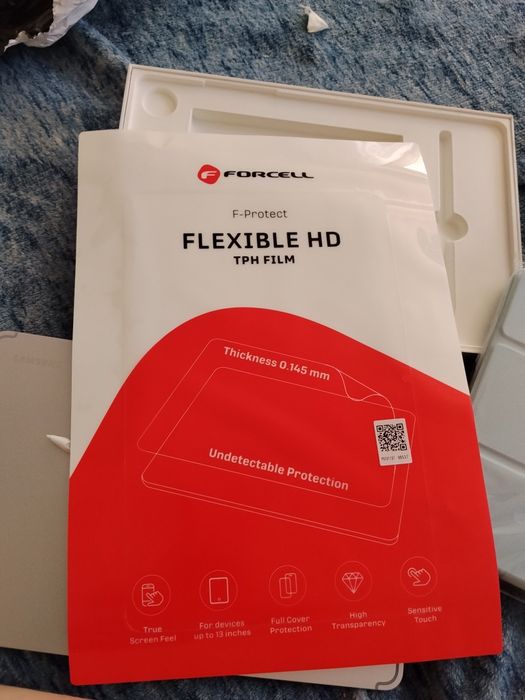 Tablet Samsung s11 z etui i szybka