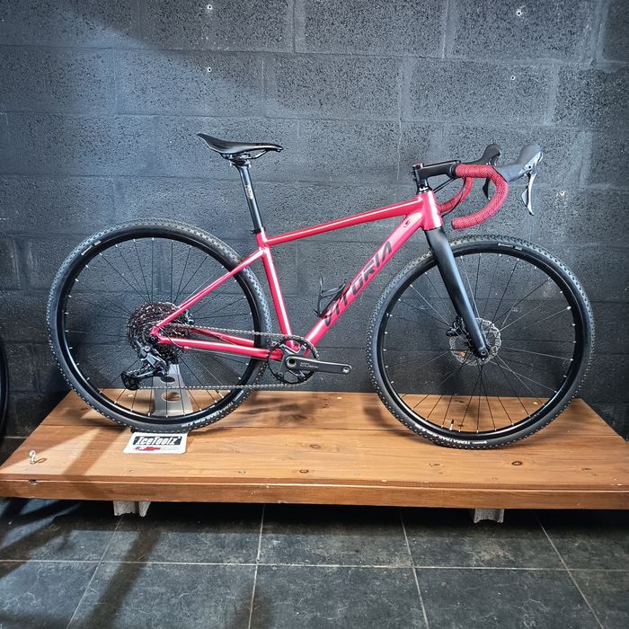 Bicicleta Vitoria Nyxtralight Gravel