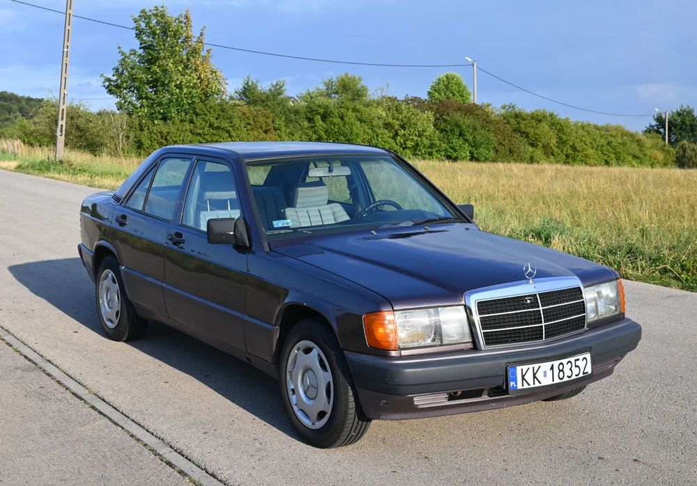 Mercedes-Benz Seria 190