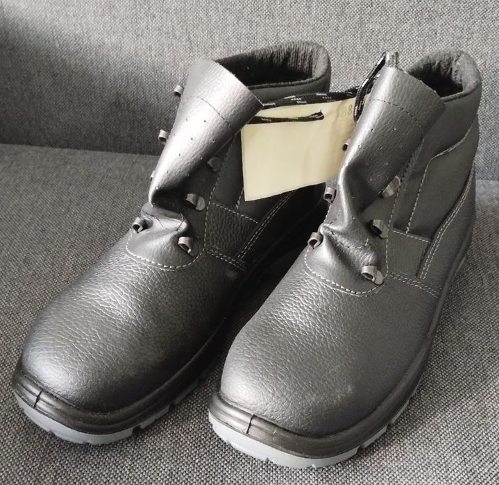 Nowe buty robocze