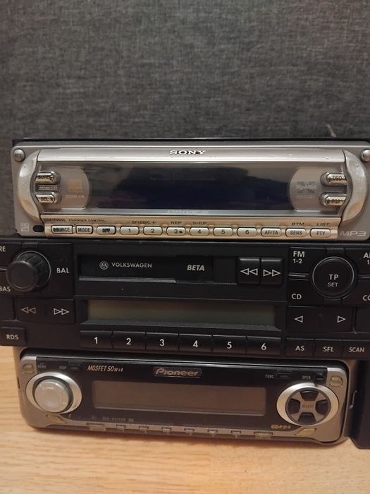 Продам автомагнитолу